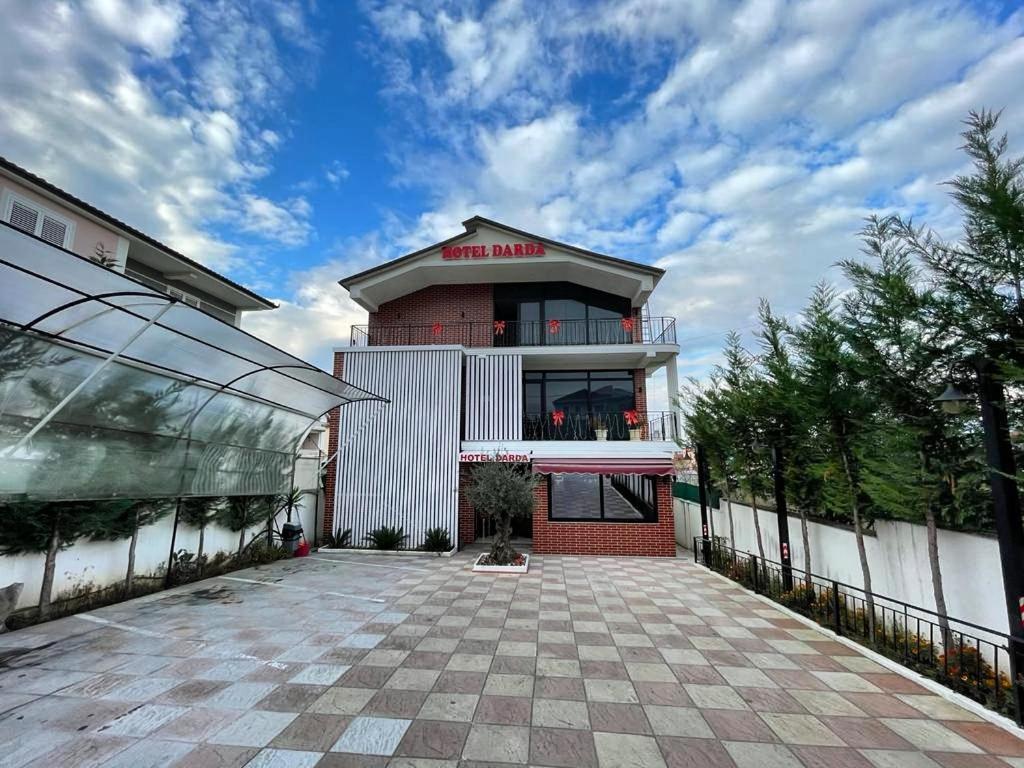 Hotel Darda Kamez Bagian luar foto