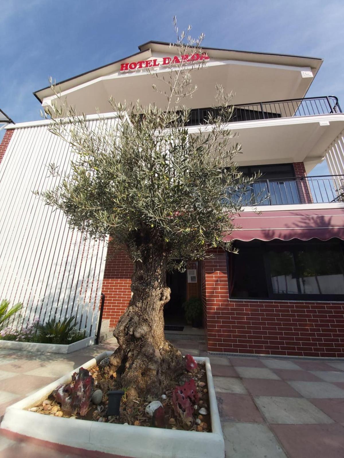 Hotel Darda Kamez Bagian luar foto